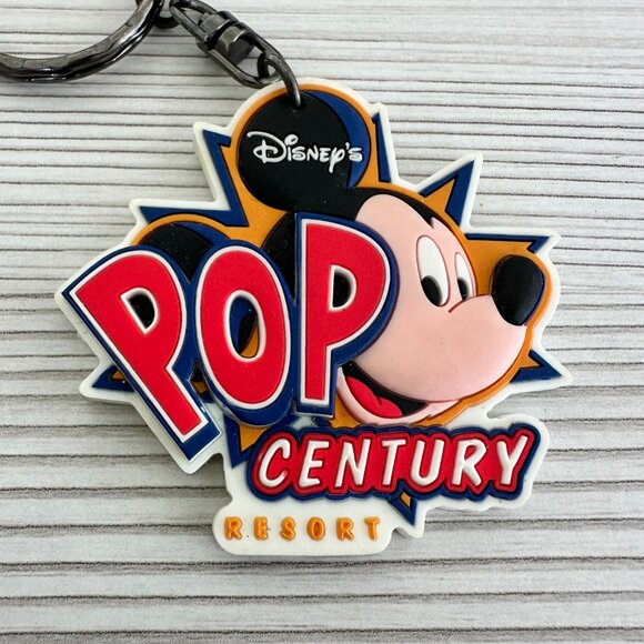 Vintage Walt Disney World Pop Century Resort Keychain - Picture 2 of 6